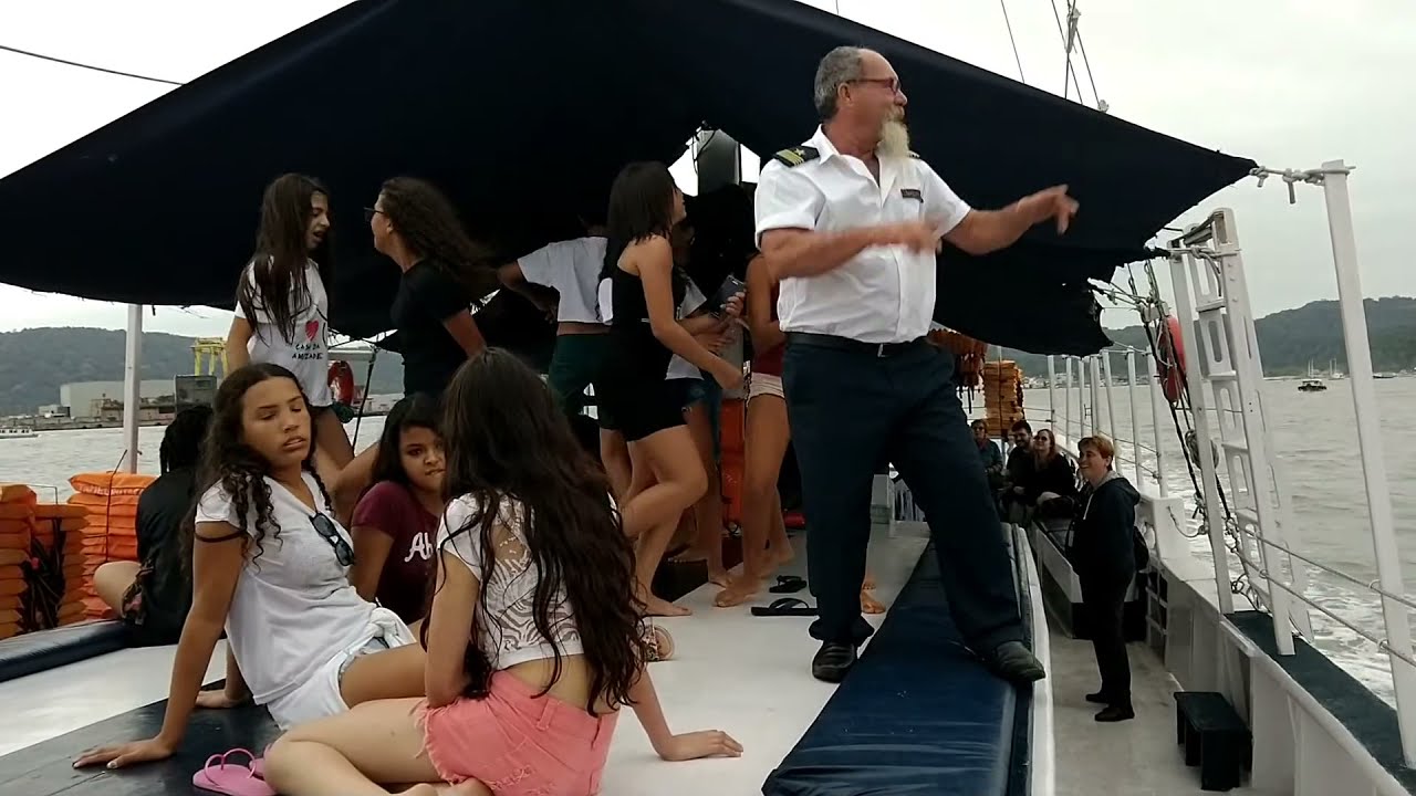 passeio de escuna